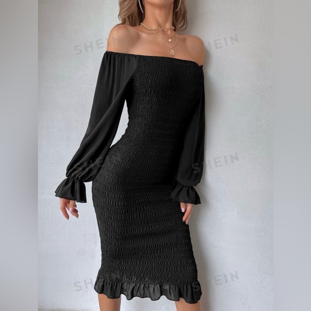 Off shoulder sleeve ruffle hem bodycon dress